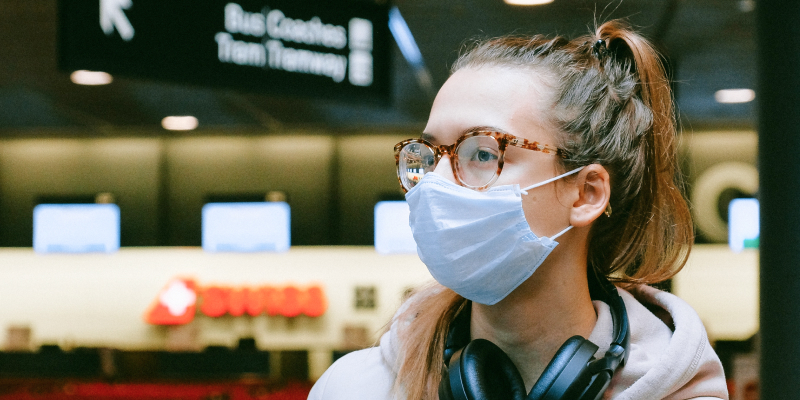 Tighten the fit of the mask