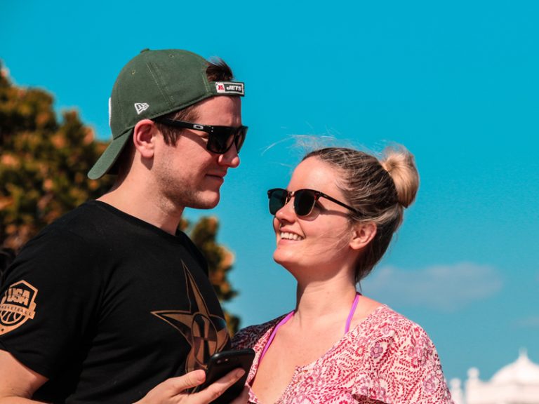 Exclusive-Style-of-Sunglasses-for-Men-&-Women